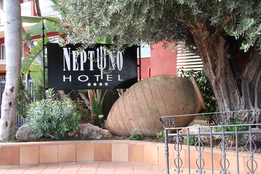 Hotel Neptuno Eingang