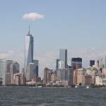 One World Trade Center von Liberty Island gesehen