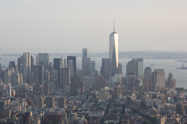 One Word Trade Center vom Empire State Building gesehen