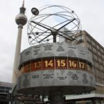 Berliner Fernsehturm und Urania-Weltzeituhr