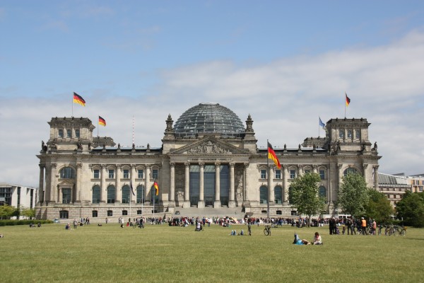 Reichstagsgebäude in Berlin mit Kuppel