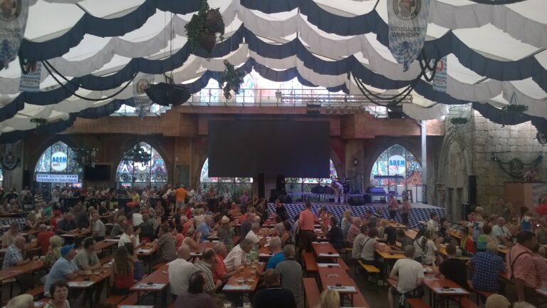 Oktoberfest im Mega Park am Ballermann