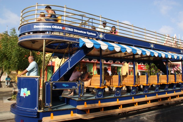 Straßenbahnwagen in Oranjestad auf Aruba