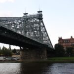 Stahlkonstruktion der Elbbrücke Blaues Wunder