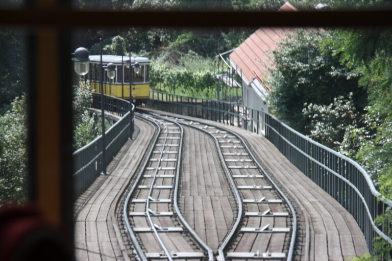 Abtsche Weiche auf dem Viadukt der Dresdner Standseilbahn