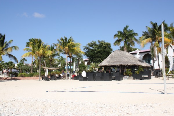 Coconut Crash Bar im Plaza Resort Bonaire