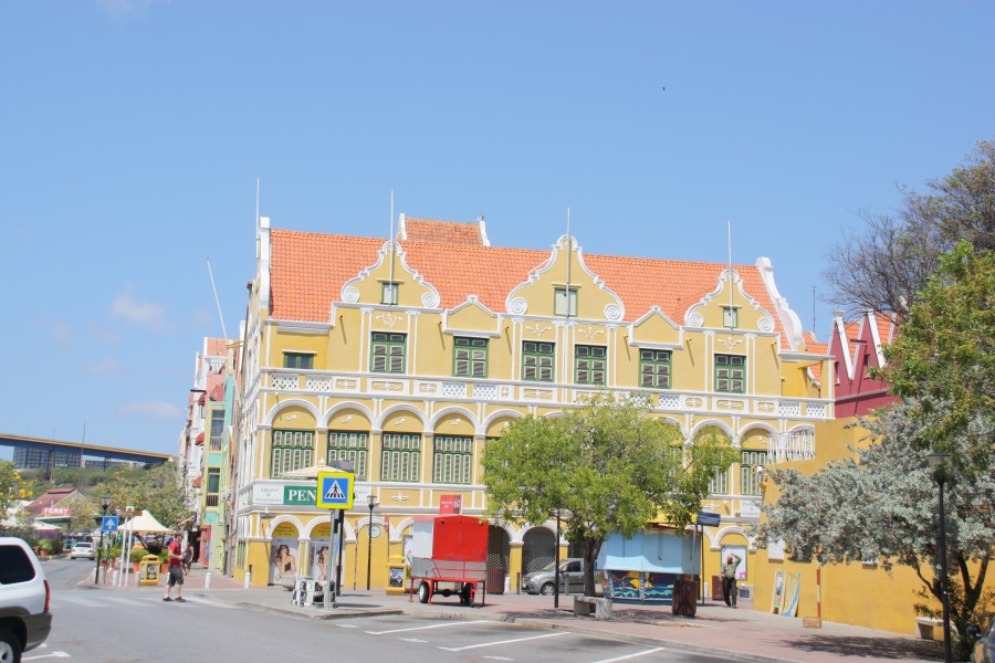 Geschäftshaus an der Handelskaade von Punda/Curacao