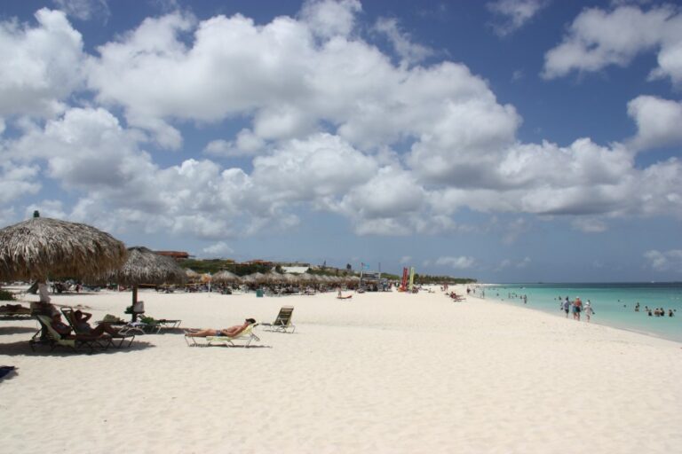 Eagle Beach auf Aruba