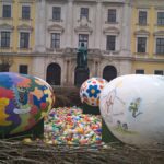 Ostereier auf dem Marktplatz in Lauingen