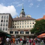 Treiben auf dem Viktualienmarkt