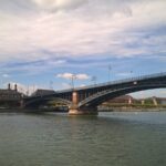 Theodor-Heuss-Brücke über den Rhein bei Mainz