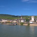 Blick auf Rüdesheim vom Rhein